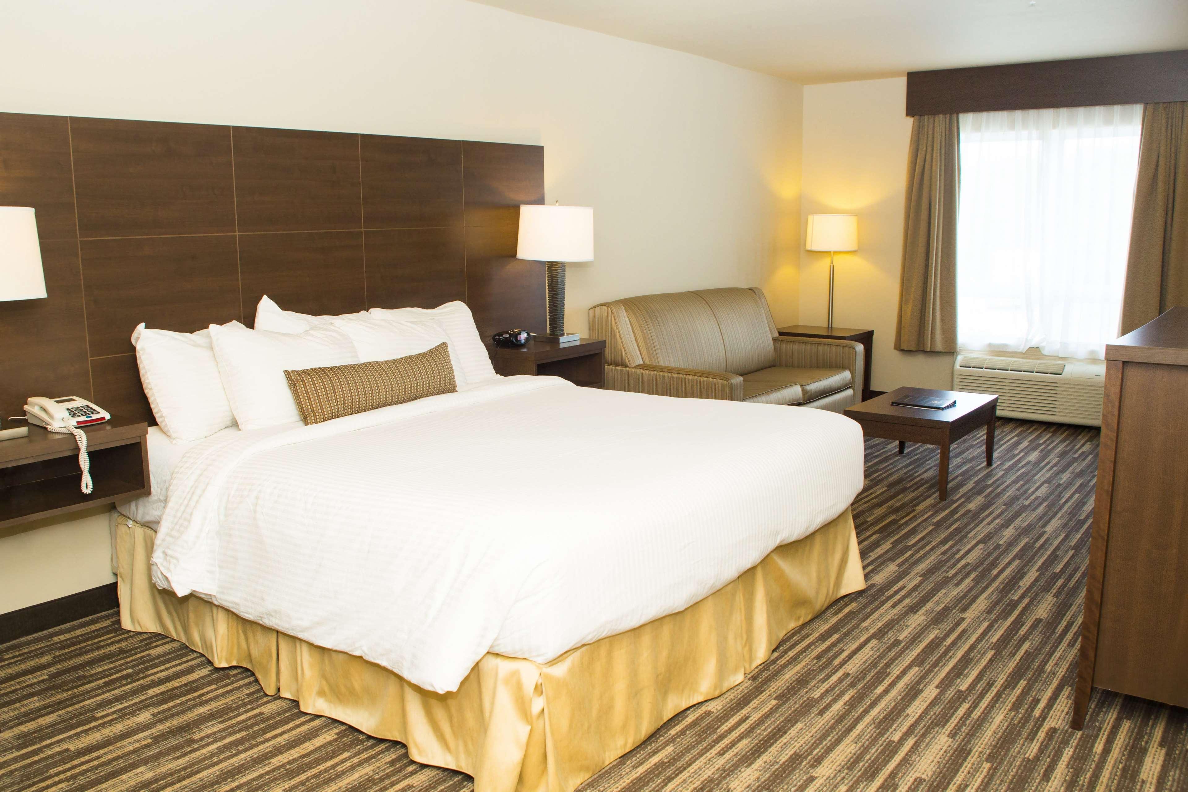 Best Western Plus Dartmouth Hotel & Suites Екстериор снимка