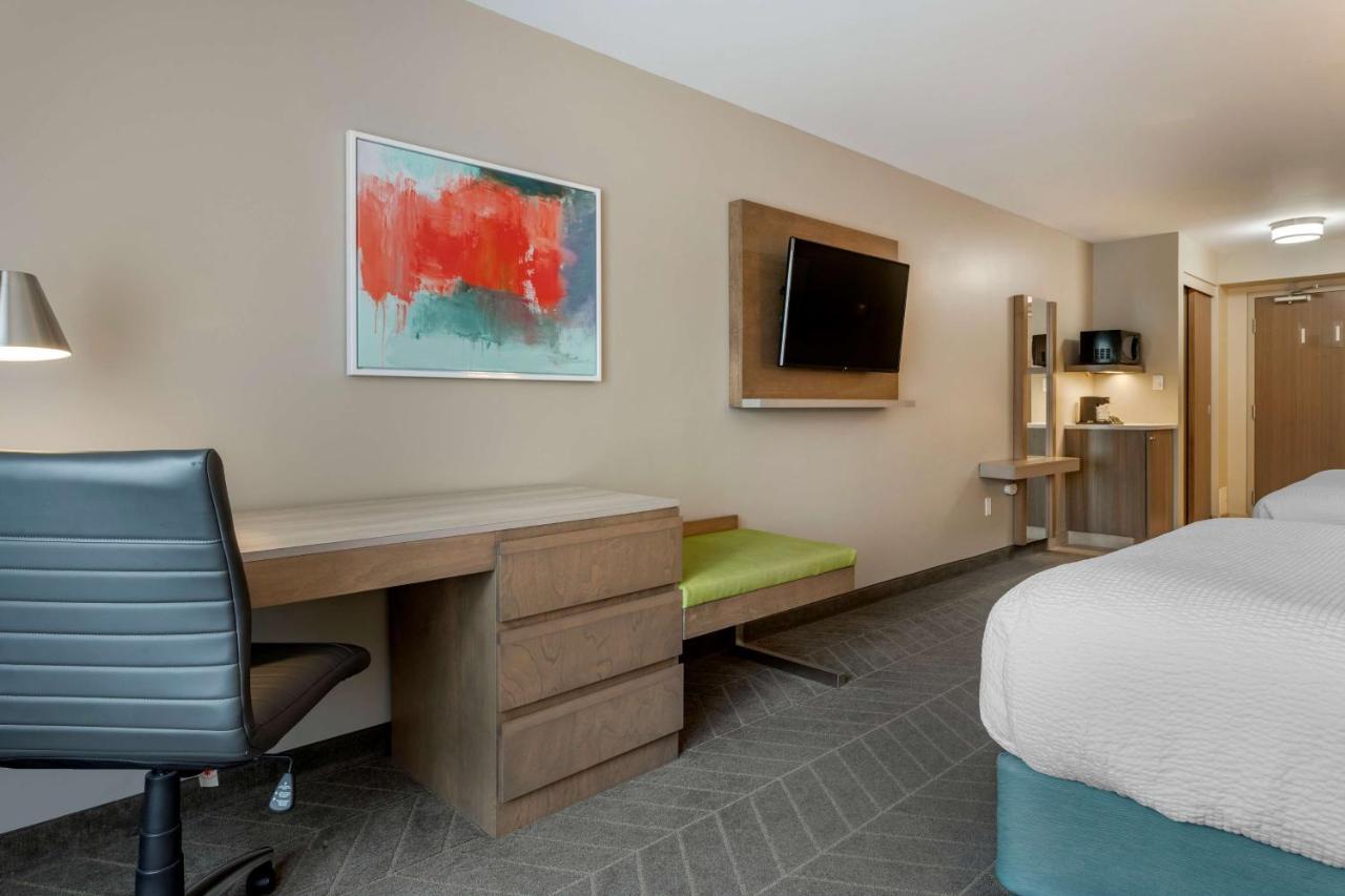 Best Western Plus Dartmouth Hotel & Suites Екстериор снимка