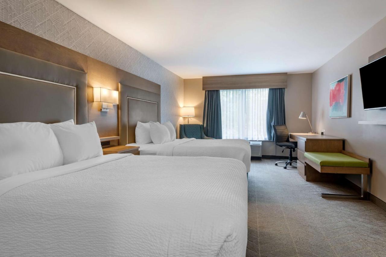 Best Western Plus Dartmouth Hotel & Suites Екстериор снимка