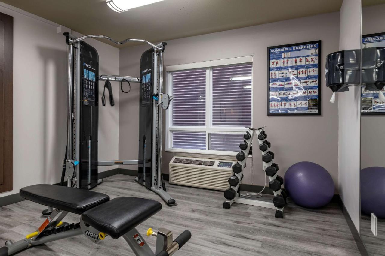 Best Western Plus Dartmouth Hotel & Suites Екстериор снимка