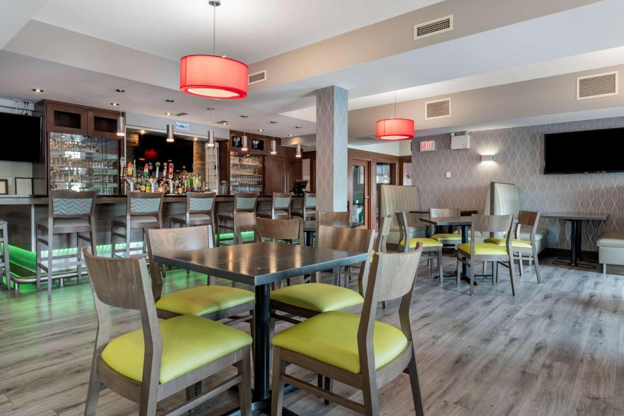 Best Western Plus Dartmouth Hotel & Suites Екстериор снимка