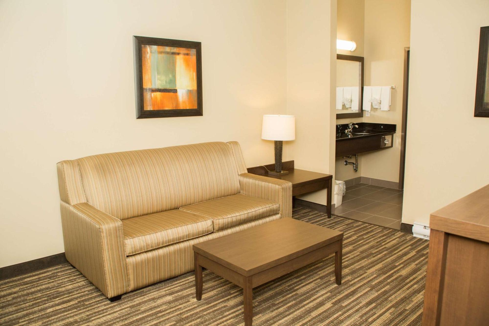 Best Western Plus Dartmouth Hotel & Suites Екстериор снимка